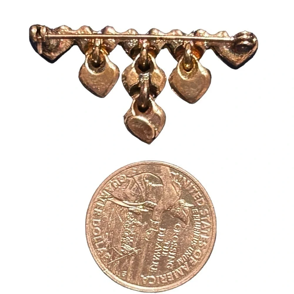 Beautiful Heart Dangle Brooch 1.75” x 1” Gold Toned With Clear Stones